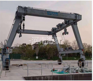 北京環(huán)球影城-液壓輪胎式船艇搬運機-MBH25t-11.5m